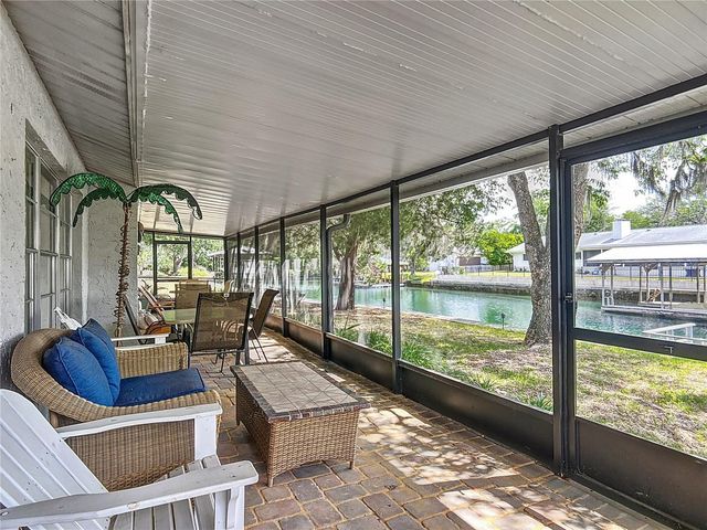 1011 SE 4TH AVENUE, Crystal River, FL 34429