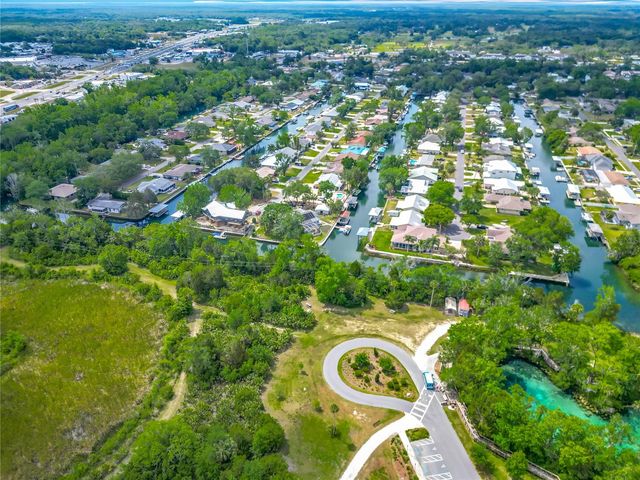 1011 SE 4TH AVENUE, Crystal River, FL 34429