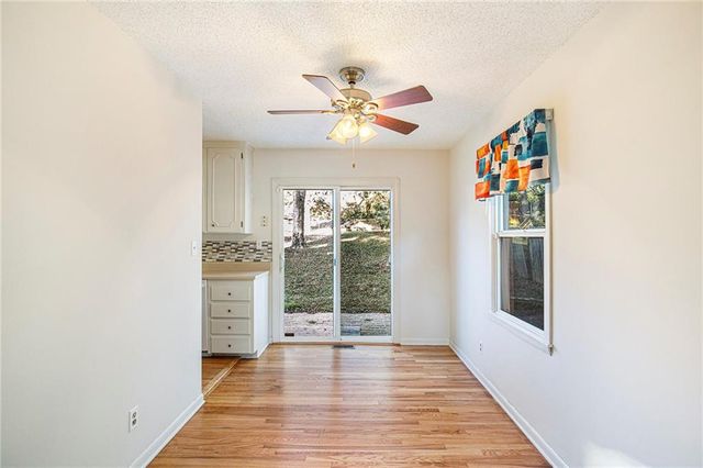 8420 N Virginia Avenue, Kansas City, MO 64155