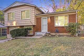 8420 N Virginia Avenue, Kansas City, MO 64155
