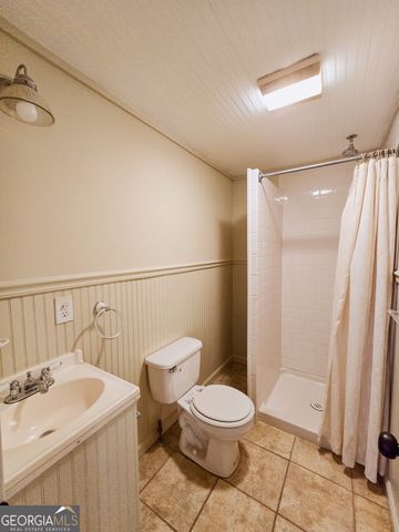 111 Loggins Road, Commerce, GA 30529