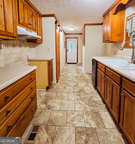 111 Loggins Road, Commerce, GA 30529