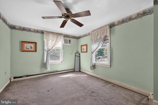8061 FAIRVIEW ST, Philadelphia, PA 19136
