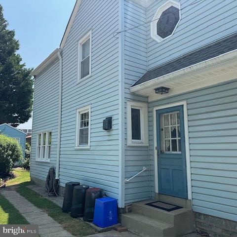 8061 FAIRVIEW ST, Philadelphia, PA 19136