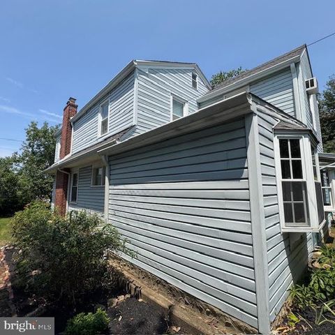 8061 FAIRVIEW ST, Philadelphia, PA 19136