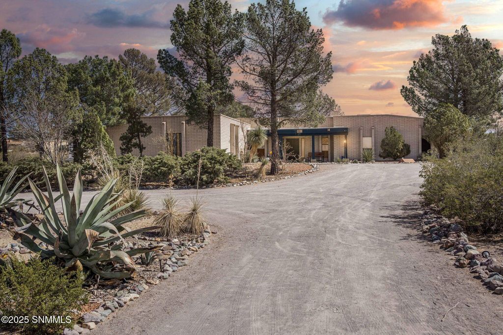 4825 Ocotillo Road, Las Cruces, NM 88011