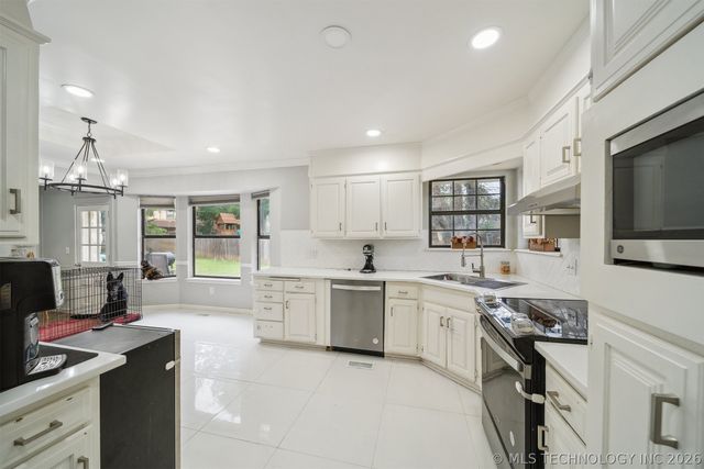 11033 E 66th Street, Tulsa, OK 74133