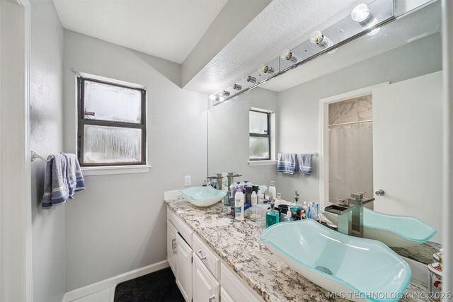 11033 E 66th Street, Tulsa, OK 74133