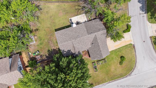 11033 E 66th Street, Tulsa, OK 74133