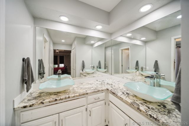 11033 E 66th Street, Tulsa, OK 74133