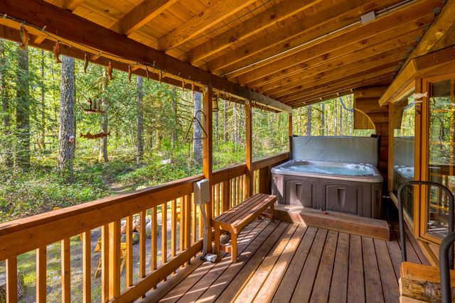 58200 E Marmot Road, Sandy, OR 97055