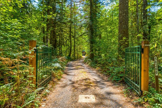 58200 E Marmot Road, Sandy, OR 97055