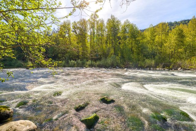 58200 E Marmot Road, Sandy, OR 97055