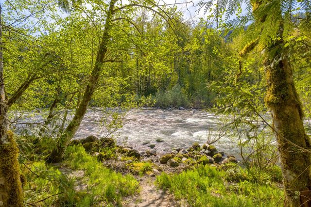 58200 E Marmot Road, Sandy, OR 97055