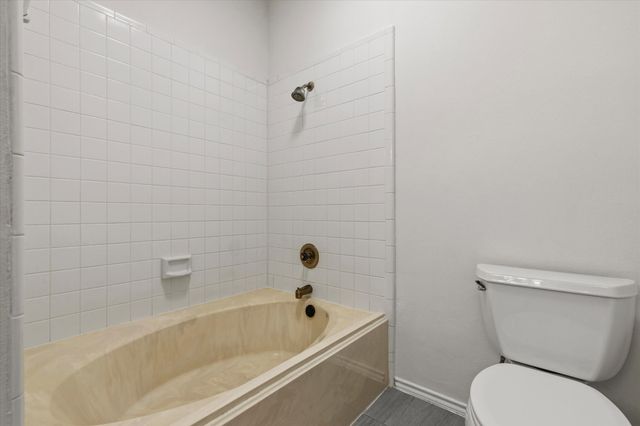 2151 Falcon Ridge Drive, Carrollton, TX 75010