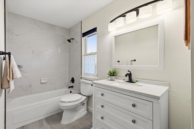 2151 Falcon Ridge Drive, Carrollton, TX 75010