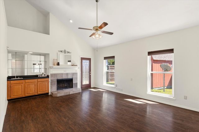 2151 Falcon Ridge Drive, Carrollton, TX 75010