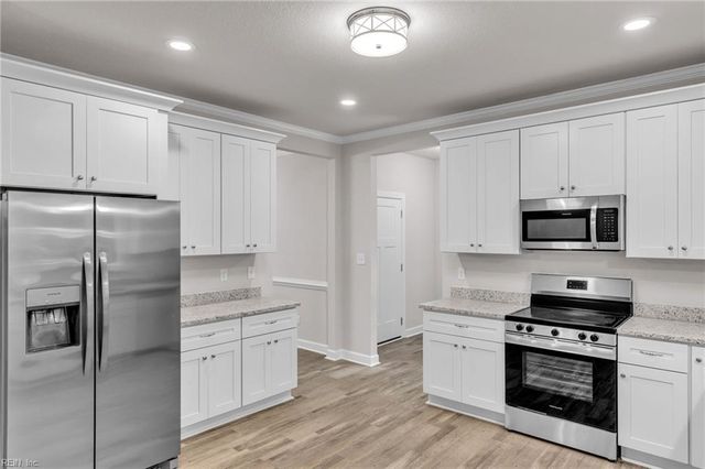 4215 Surf AVE, Chesapeake, VA 23325