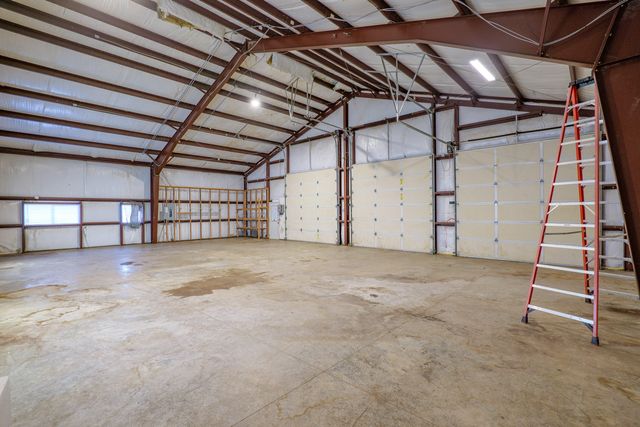 365 White Tail Drive, Eagle Point, OR 97524