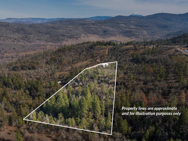 365 White Tail Drive, Eagle Point, OR 97524