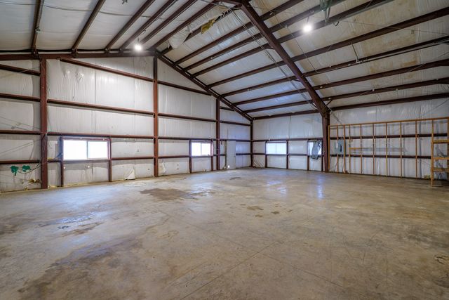 365 White Tail Drive, Eagle Point, OR 97524