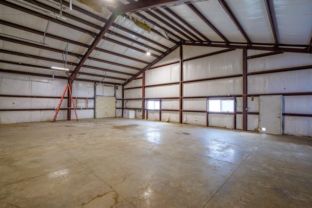 365 White Tail Drive, Eagle Point, OR 97524