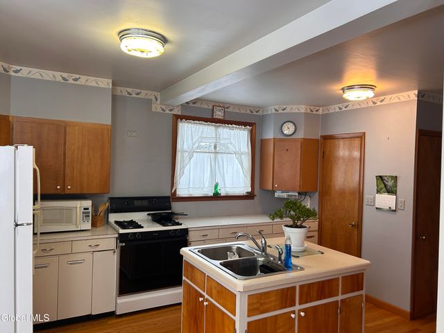 730 Sacandaga Road, Glenville, NY 12302