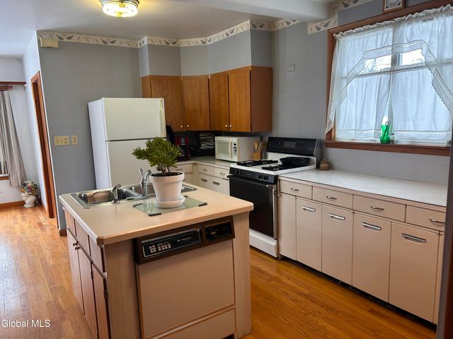 730 Sacandaga Road, Glenville, NY 12302