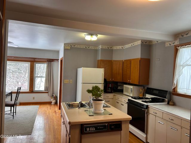 730 Sacandaga Road, Glenville, NY 12302