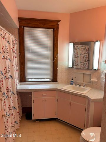 730 Sacandaga Road, Glenville, NY 12302