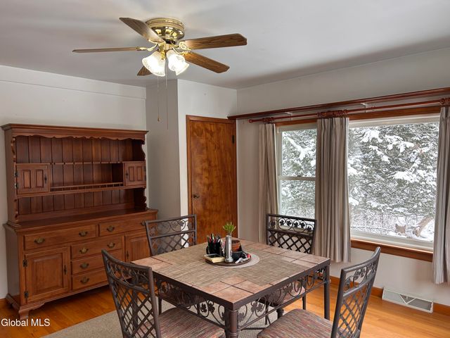 730 Sacandaga Road, Glenville, NY 12302