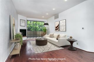 221 S Oak Knoll Avenue 202, Pasadena, CA 91101