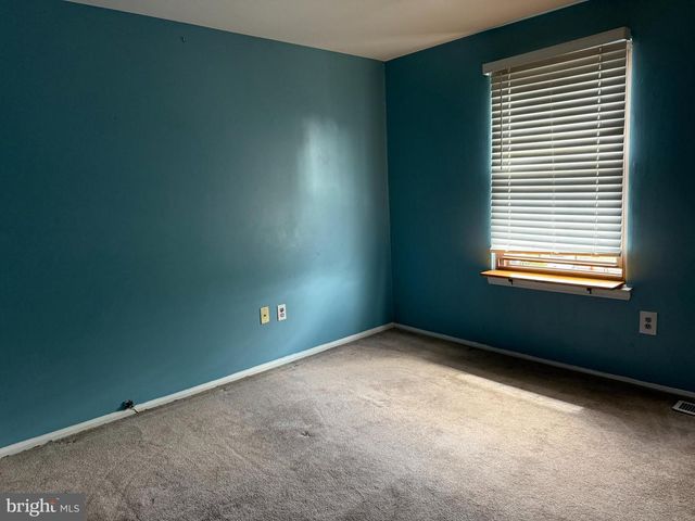 1003 MULBERRY CT, Marlton, NJ 08053