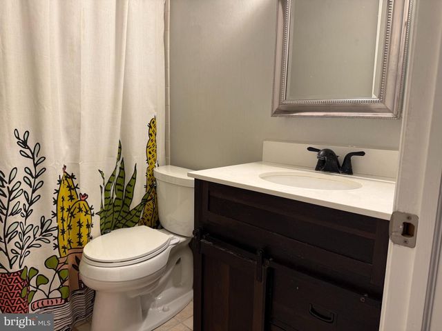 1003 MULBERRY CT, Marlton, NJ 08053