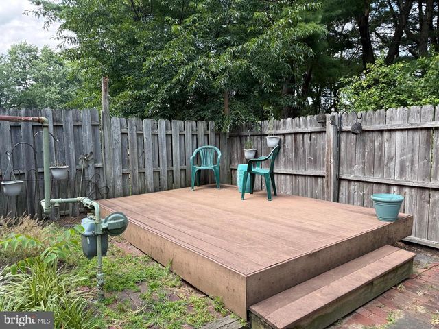 1003 MULBERRY CT, Marlton, NJ 08053