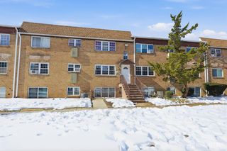 125 College Drive, Edison, NJ 08817