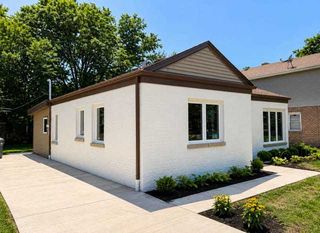 5809 W Main Street, Morton Grove, IL 60053