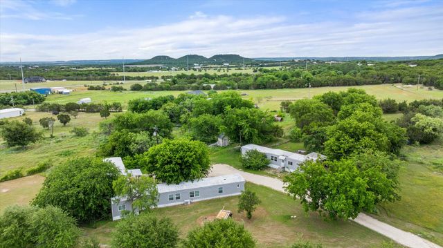 1274 County Road 2019 B, Glen Rose, TX 76043