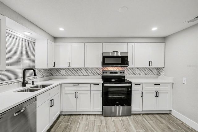 7310 FORT KING ROAD, Zephyrhills, FL 33541