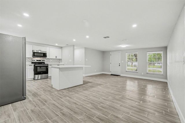 7310 FORT KING ROAD, Zephyrhills, FL 33541