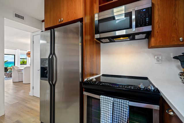 2330 N Ocean Boulevard, Boca Raton, FL 33431