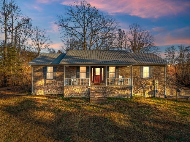 450 Poss Rd, Smithville, TN 37166