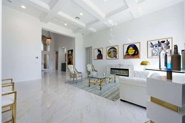 118 MONTE CARLO Drive, Palm Beach Gardens, FL 33418