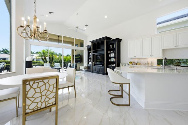 118 MONTE CARLO Drive, Palm Beach Gardens, FL 33418