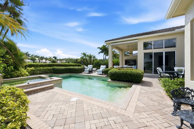 118 MONTE CARLO Drive, Palm Beach Gardens, FL 33418