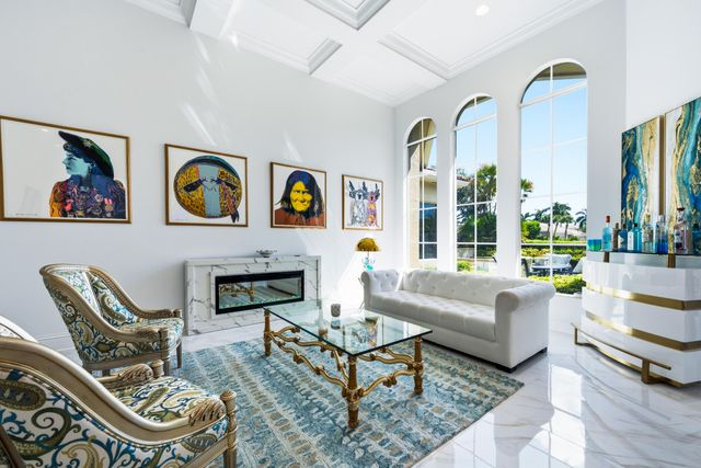 118 MONTE CARLO Drive, Palm Beach Gardens, FL 33418