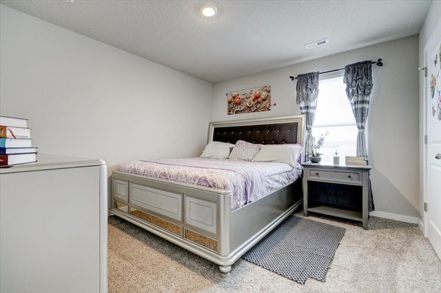 1200 12th Street SE, Bondurant, IA 50035