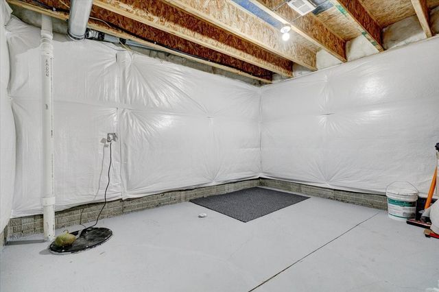 1200 12th Street SE, Bondurant, IA 50035