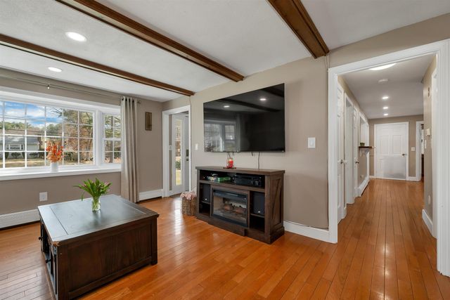 27 Cole Street, Salem, NH 03079
