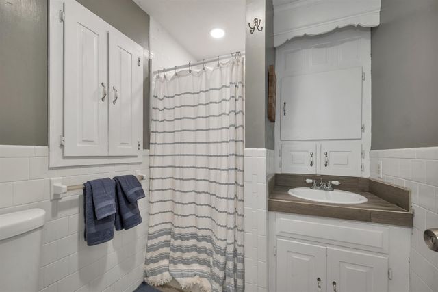 27 Cole Street, Salem, NH 03079